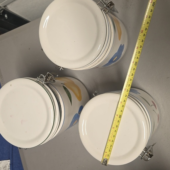 Canister Set. - Picture 3 of 4